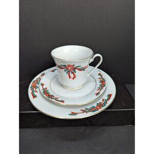 Tienshan Poinsettia and Ribbon Footed Cup and Saucer with 7 1/2" Bread Plate